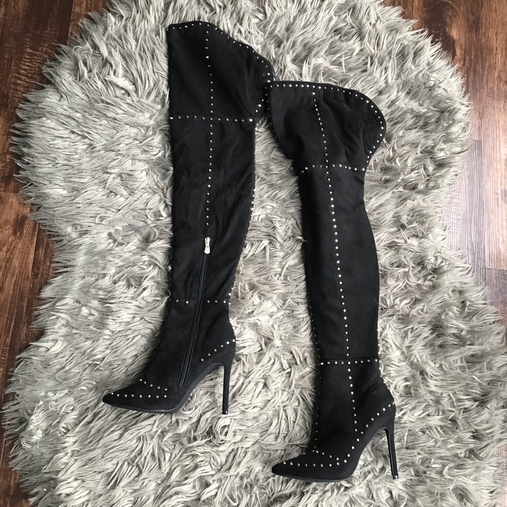 Black and gold studded heel boots 🌸✨